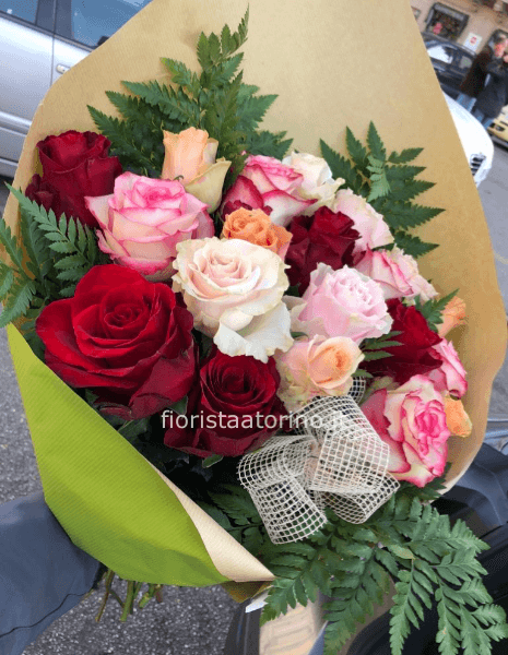 Bouquet di rose miste 
